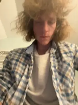 Snapshot of justaflexin17 chatting on 02.15.26 justaflexin17 online show from 02.15.26