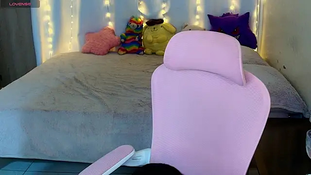 maliciaXpoison online show from 05.17.26