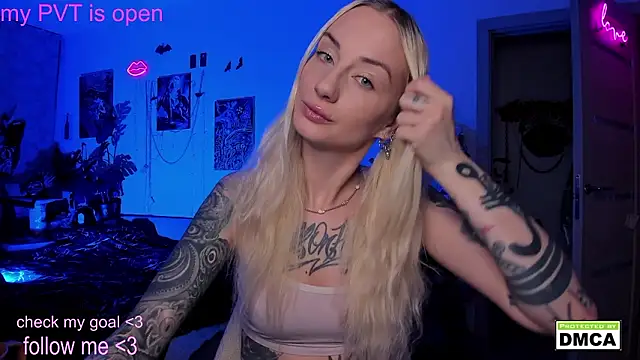 Snapshot of meow_kiki_ chatting on 02.18.26 meow kiki online show from 02.18.26