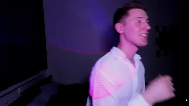 Snapshot of vence_dor chatting on 02.17.26 vence dor online show from 02.17.26