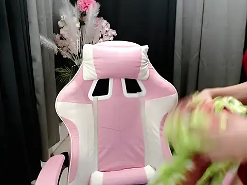 HoneyAfterDark  online show from 05.05.26