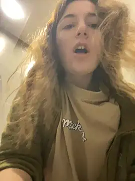 Snapshot of kate_nicepops999114 chatting on 03.20.26 kate nicepops999114 online show from 03.20.26