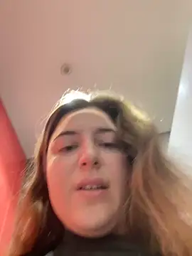 Snapshot of kate_nicepops999114 chatting on 04.08.26 kate nicepops999114 online show from 04.08.26