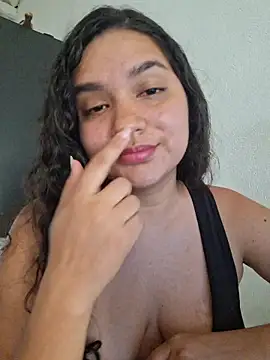 Snapshot of sweetgirl_blers chatting on 02.16.26 sweetgirl blers online show from 02.16.26