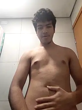 Snapshot of cupidorichard17cm chatting on 02.15.26 cupidorichard17cm online show from 02.15.26