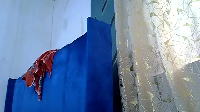 Snapshot of SexxyBee- chatting on 05.02.26 SexxyBee- online show from 05.02.26