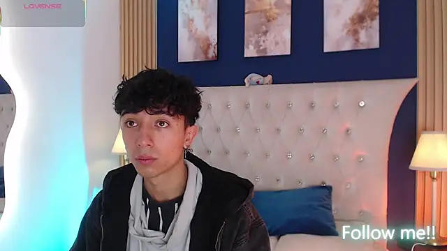 Snapshot of Aiden_Rivers_ chatting on 04.25.26 Aiden Rivers online show from 04.25.26