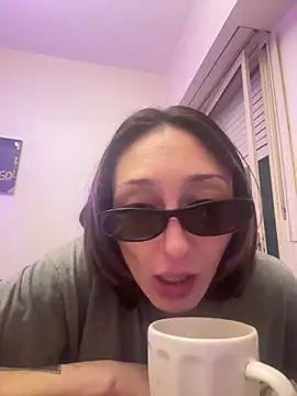 Snapshot of FrutillitaXX chatting on 02.16.26 FrutillitaXX online show from 02.16.26