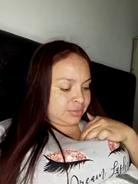 Snapshot of Liz1993 chatting on 02.17.26 Liz1993 online show from 02.17.26