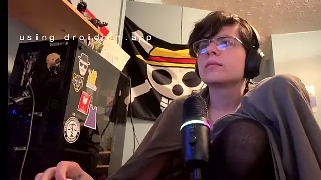 Snapshot of Caninehat chatting on 02.15.26 Caninehat online show from 02.15.26