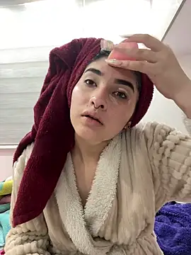 Snapshot of Kattengel_ chatting on 03.27.26 Kattengel online show from 03.27.26