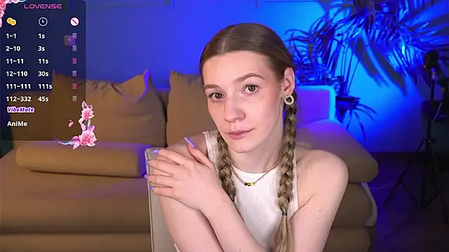 Vanessa  Lui online show from 03.10.26