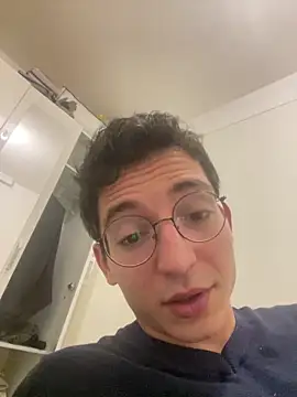 Snapshot of mnt1sks chatting on 02.19.26 mnt1sks online show from 02.19.26