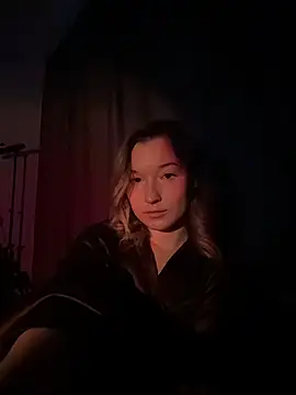 Snapshot of EmmaTurners chatting on 02.18.26 EmmaTurners online show from 02.18.26