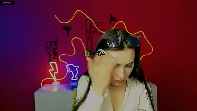 Snapshot of jenny_donne chatting on 04.27.26 jenny donne online show from 04.27.26