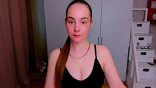 Maddy Wood  online show from 04.27.26