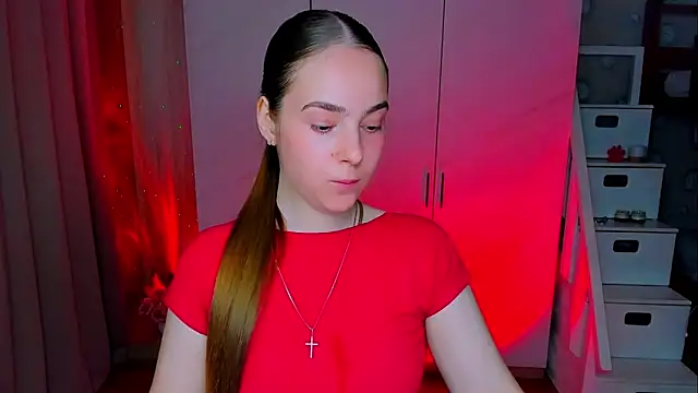Maddy Wood  online show from 05.17.26
