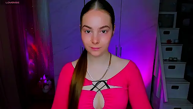 Maddy Wood  online show from 05.19.26