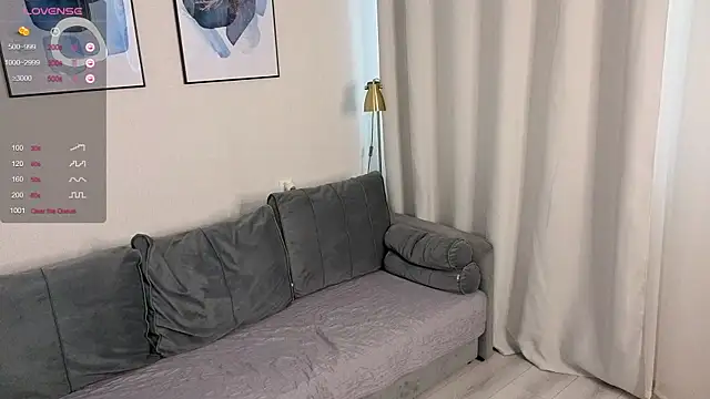 Snapshot of AshleyyJones chatting on 06.13.26 AshleyyJones online show from 06.13.26