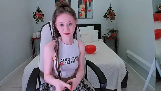 Snapshot of tsunamy_pink chatting on 02.16.26 tsunamy pink online show from 02.16.26