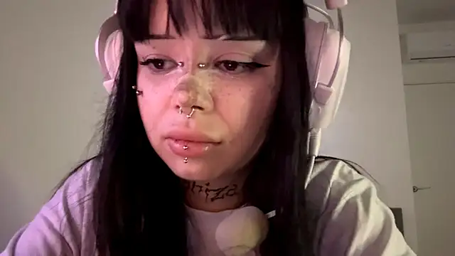 Luna Sohotti online show from 03.29.26