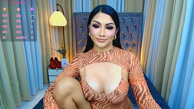 Snapshot of Laureen_Hilton chatting on 03.06.26 Laureen Hilton online show from 03.06.26