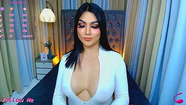 Snapshot of Laureen_Hilton chatting on 03.20.26 Laureen Hilton online show from 03.20.26