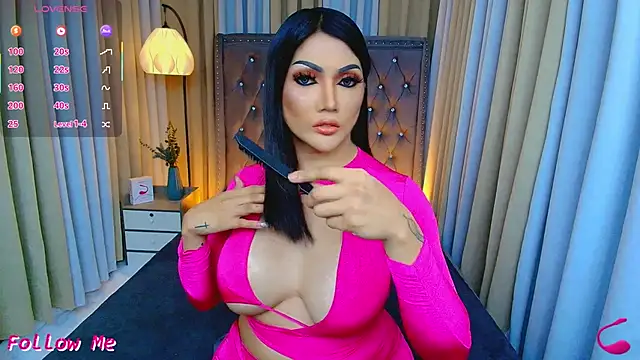 Snapshot of Laureen_Hilton chatting on 03.23.26 Laureen Hilton online show from 03.23.26