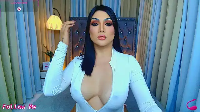 Snapshot of Laureen_Hilton chatting on 03.26.26 Laureen Hilton online show from 03.26.26