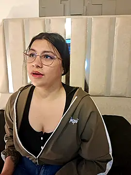 Snapshot of belen_green chatting on 06.29.26 belen green online show from 06.29.26