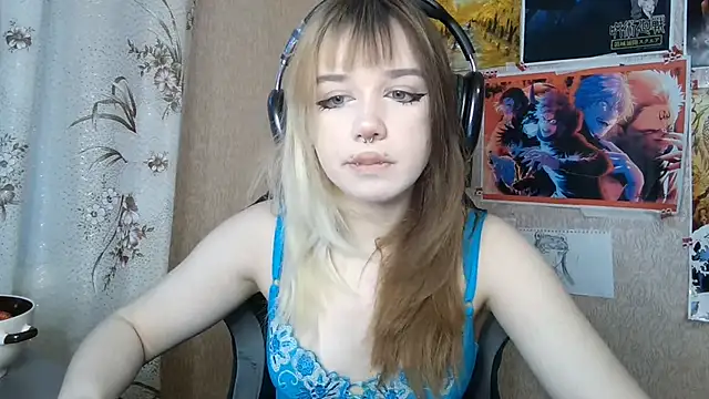 Snapshot of MilaTyan chatting on 06.02.26 MilaTyan online show from 06.02.26