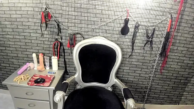 Snapshot of hillary_bigbutt chatting on 03.30.26 hillary bigbutt online show from 03.30.26