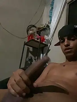 Snapshot of Alee_2005 chatting on 03.06.26 Alee 2005 online show from 03.06.26