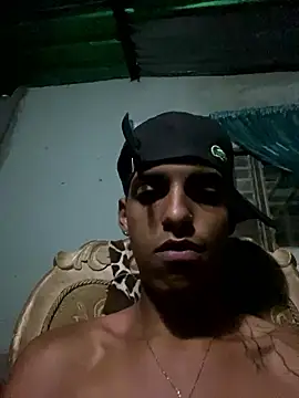 Snapshot of Alee_2005 chatting on 03.28.26 Alee 2005 online show from 03.28.26