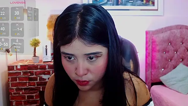 Snapshot of mila_quin chatting on 03.08.26 mila quin online show from 03.08.26