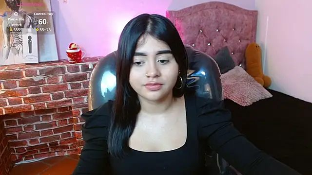 Snapshot of mila_quin chatting on 03.30.26 mila quin online show from 03.30.26