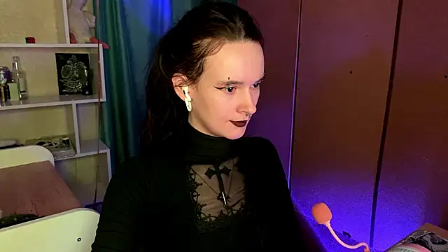 Snapshot of MabelDefina chatting on 03.16.26 MabelDefina online show from 03.16.26