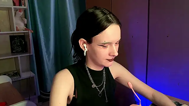 Snapshot of MabelDefina chatting on 03.22.26 MabelDefina online show from 03.22.26