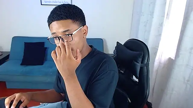 liiam3 online show from 03.10.26