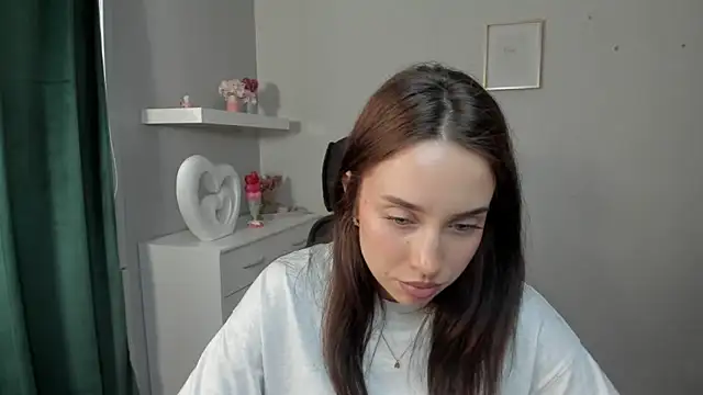 Snapshot of AdeleSolo chatting on 04.30.26 AdeleSolo online show from 04.30.26