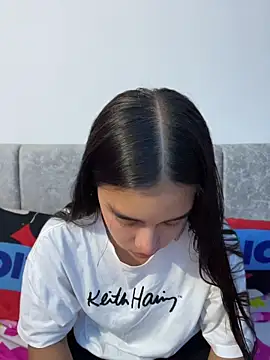 I Samanthaa online show from 04.28.26