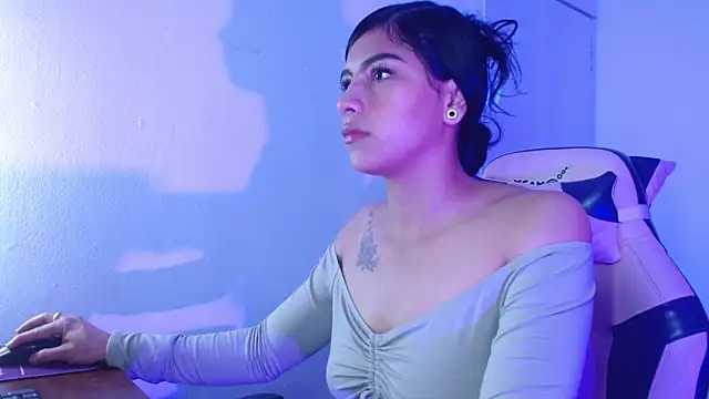 Snapshot of cloegp chatting on 02.18.26 cloegp online show from 02.18.26