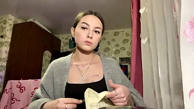 Snapshot of StephaniCute chatting on 03.04.26 StephaniCute online show from 03.04.26