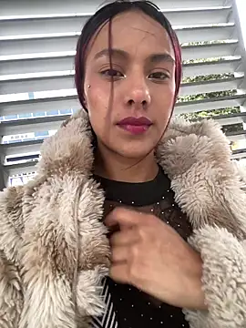 Emily-Fire online show from 02.25.26