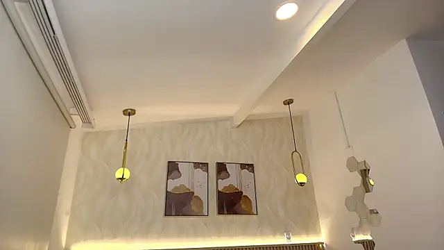 BellaMillers online show from 05.07.26