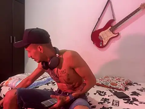 Snapshot of Andreyssantos chatting on 02.17.26 Andreyssantos online show from 02.17.26