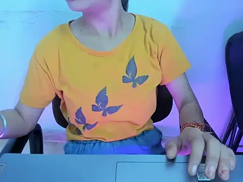 Hotsurbhi online show from 03.16.26