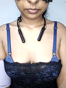 Snapshot of ASHANYA_JAYASOORIYA chatting on 04.26.26 ASHANYA JAYASOORIYA online show from 04.26.26