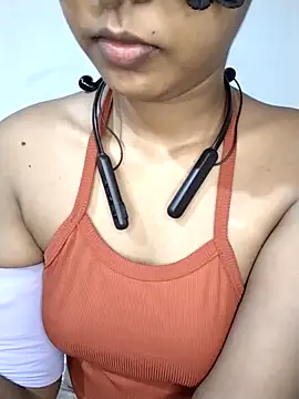 Snapshot of ASHANYA_JAYASOORIYA chatting on 05.20.26 ASHANYA JAYASOORIYA online show from 05.20.26
