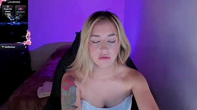 saradiazxxx online show from 05.12.26